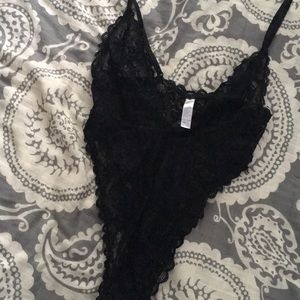 ❌SOLD❌ Lace bodysuit